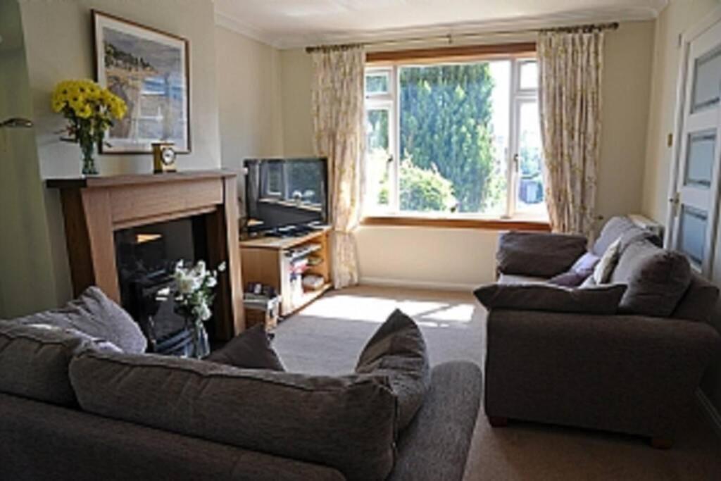 Sunny House With Views To Edinburgh Skylineヴィラ エクステリア 写真